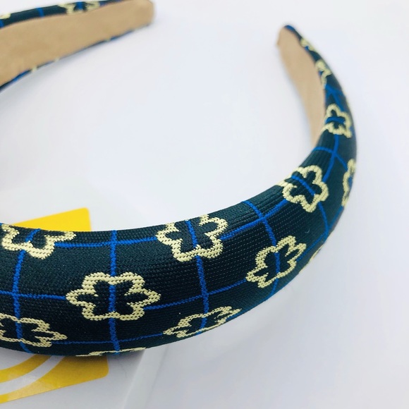 ❌SOLD❌PETALS HEADBAND - Women/ Teens Headband - Picture 2 of 5